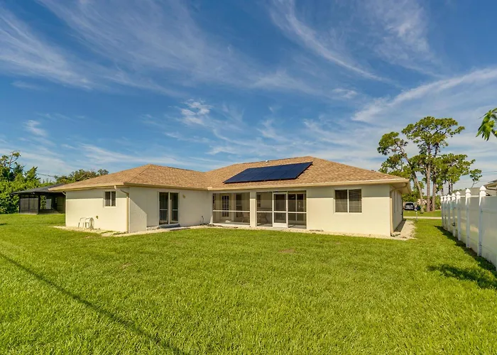 Port Charlotte Home ~ 3 Mi To Beach & Harbor!